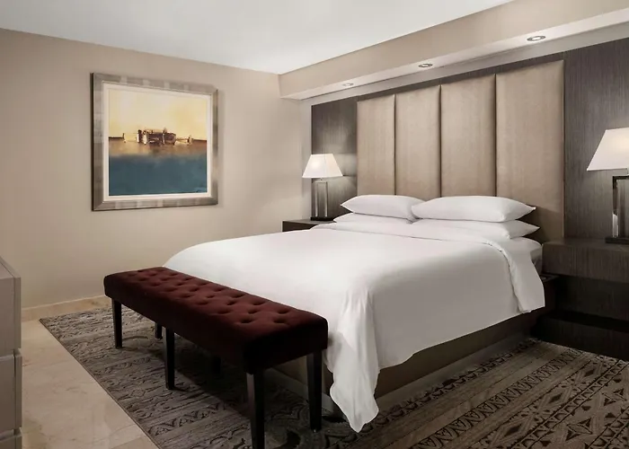 Doubletree By Hilton Grand Hotel Biscayne Bay